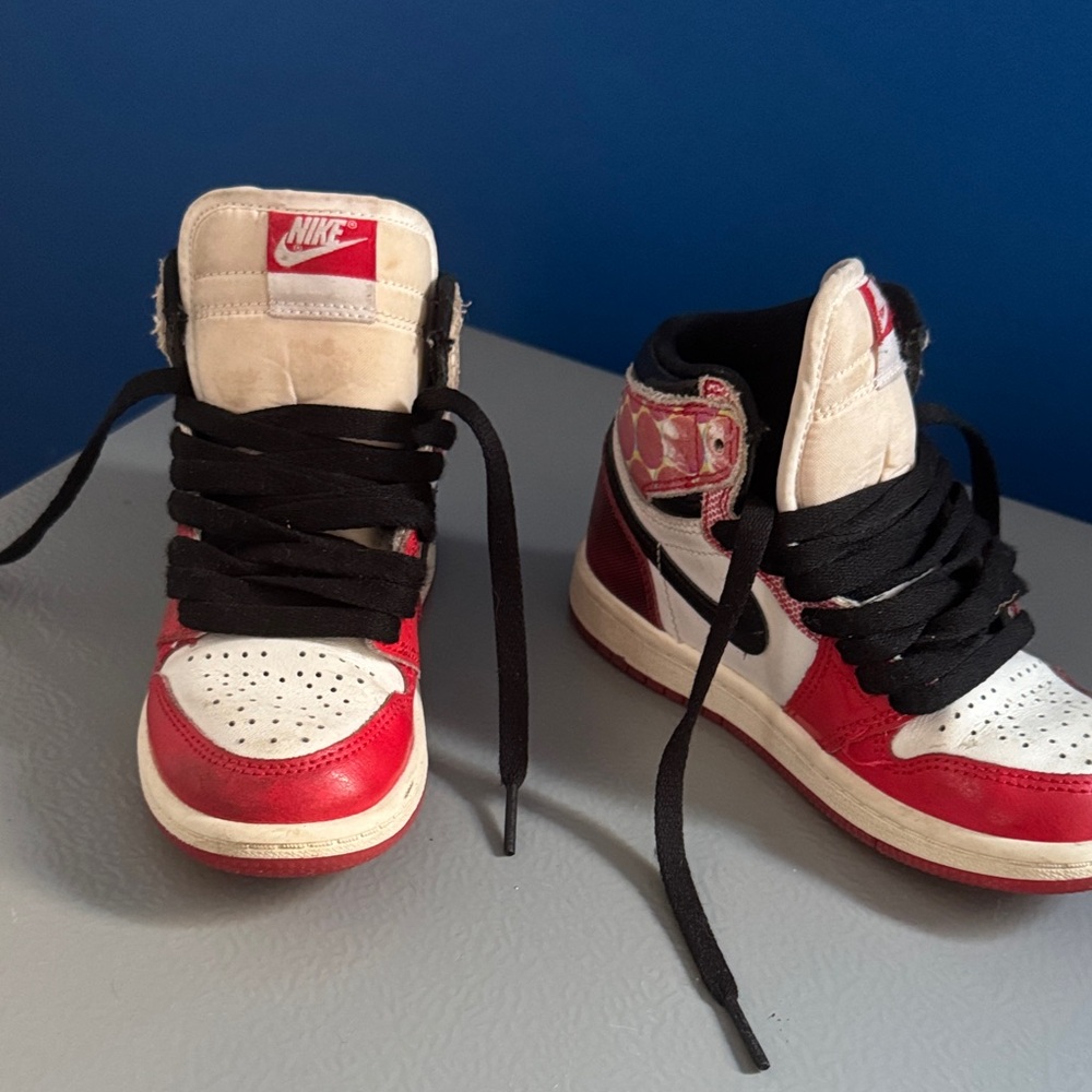 Nike Red and White Sneakers with Black Laces